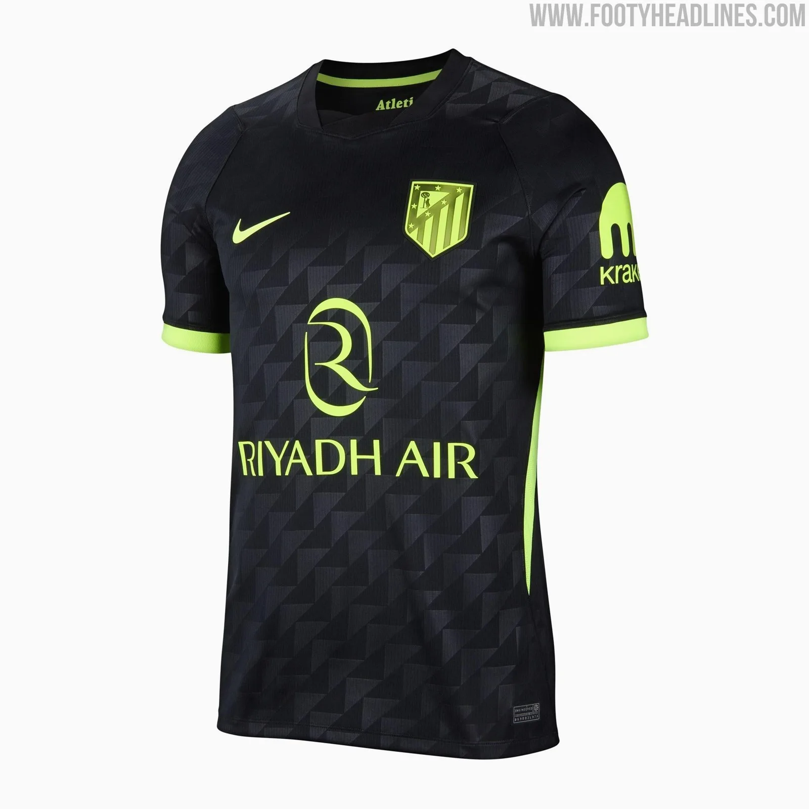 Atlético Madrid uitshirt 2026/27 — zwart met Volt-geelgroene details en vol gekleurde badge, concept "El latido de Madrid"