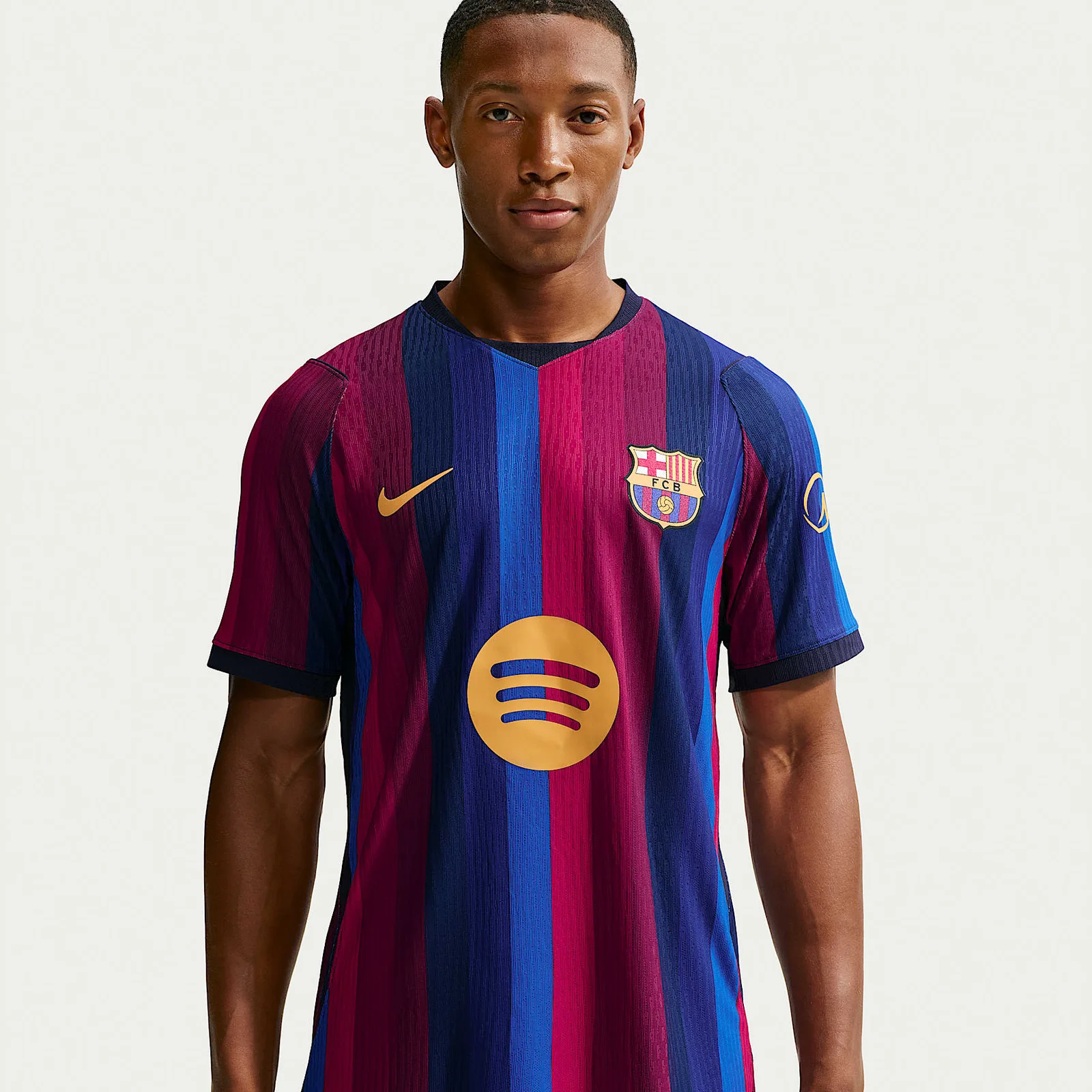 Barcelona Match-shirt tegenover Stadium-shirt — toont titelverschil als versieherkenning